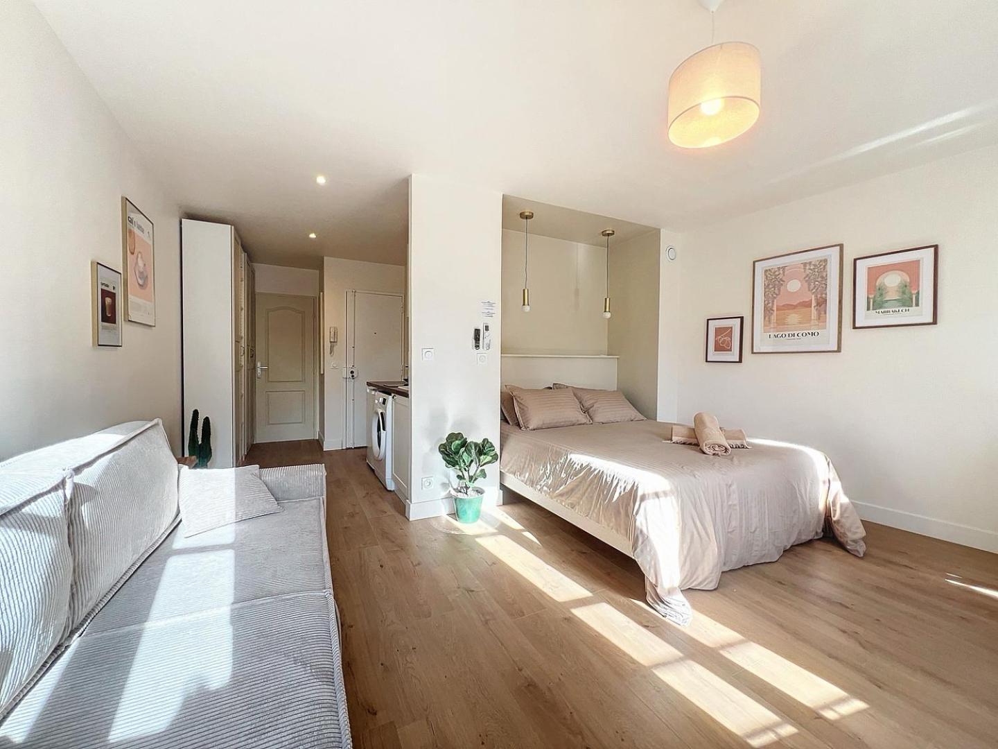 Charmant Appartement - Avec Balcon & Climatisation - Les Freres De La Loc' Marseille Luaran gambar